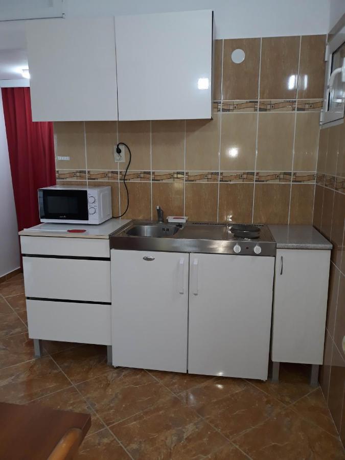 Apartments Jovanic With 2 Bedrooms Сутоморе Екстер'єр фото