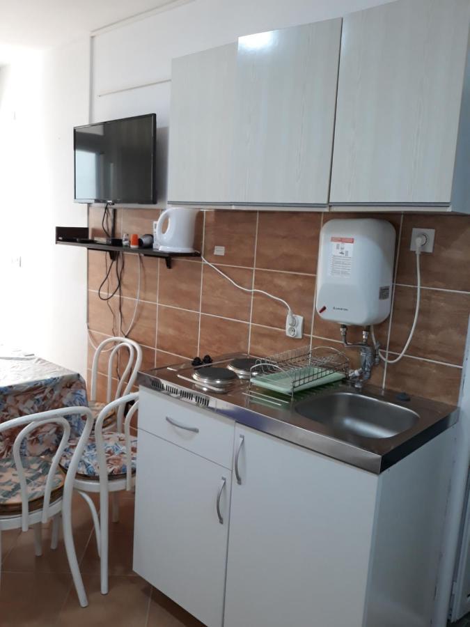 Apartments Jovanic With 2 Bedrooms Сутоморе Екстер'єр фото